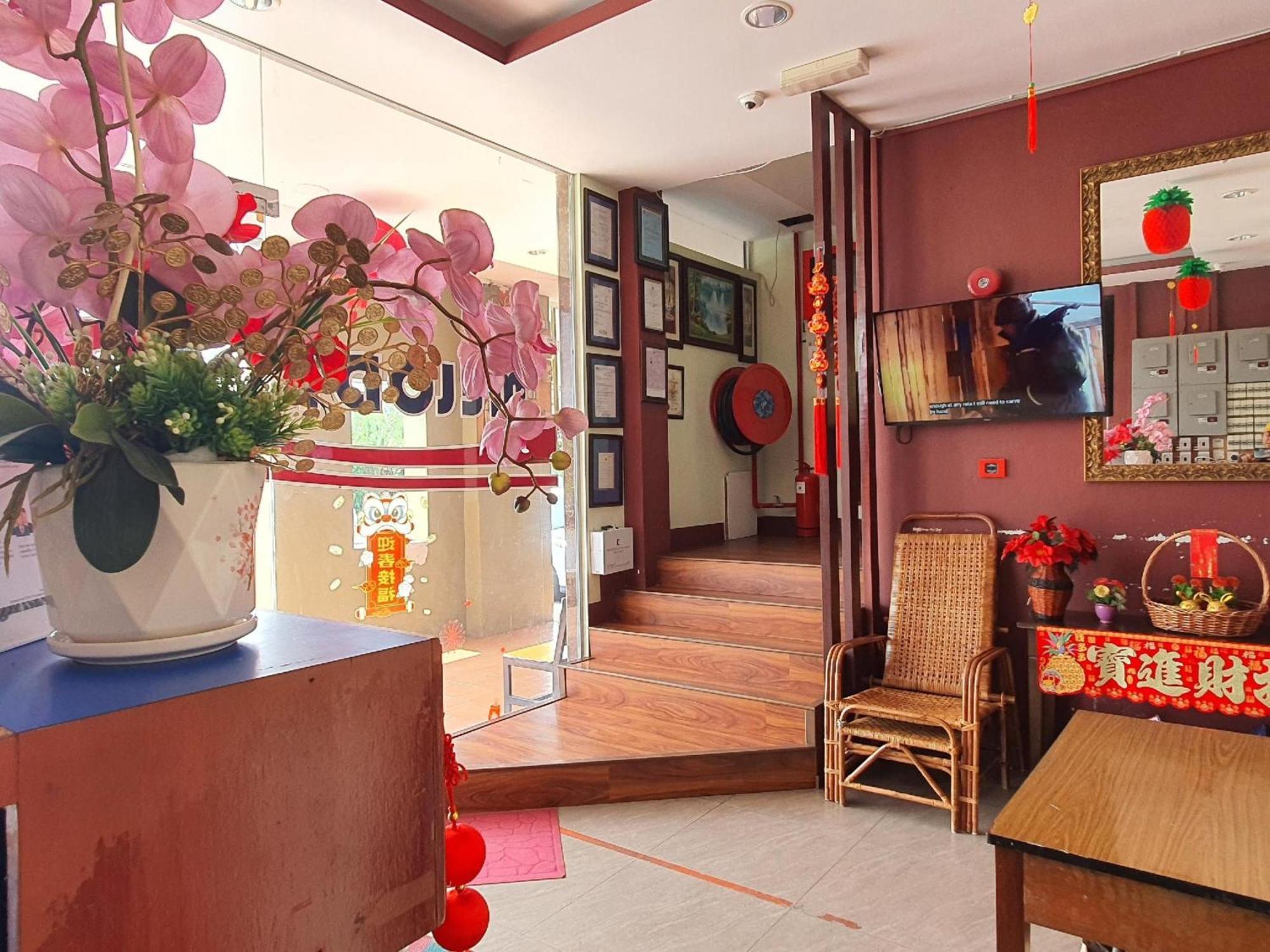 Oyo 90964 Melody 88 Inn Miri Exterior photo